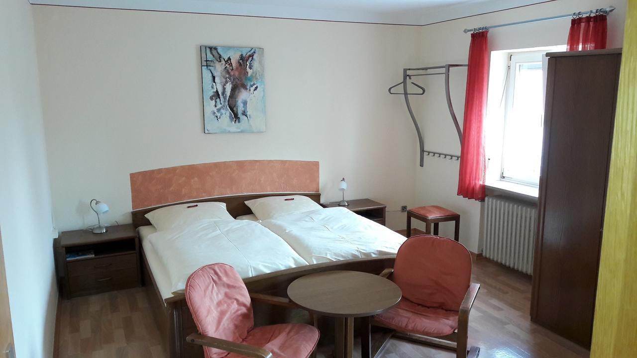 Pension "Zum Schwan" Muhr am See Екстер'єр фото
