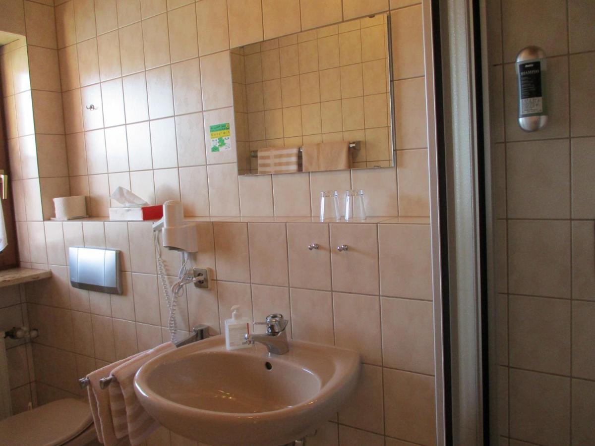 Pension "Zum Schwan" Muhr am See Екстер'єр фото